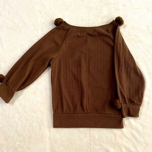 Girls Top with PomPoms 🤎